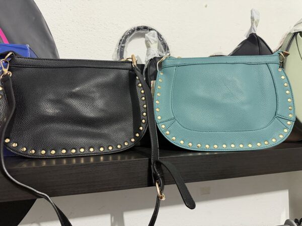Bolsos tachuelas