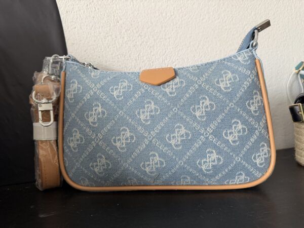 Bolso inspiración guess