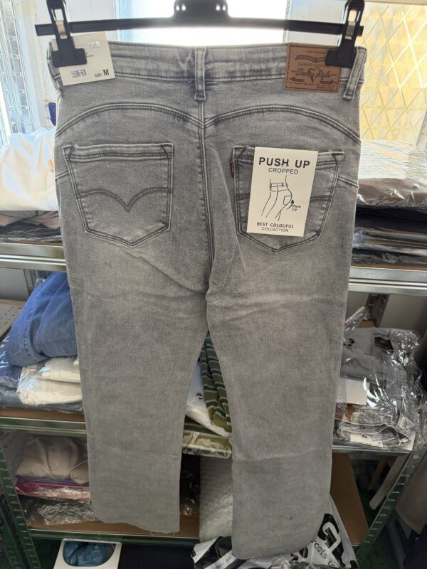 Vaquero gris talla 38 cropped