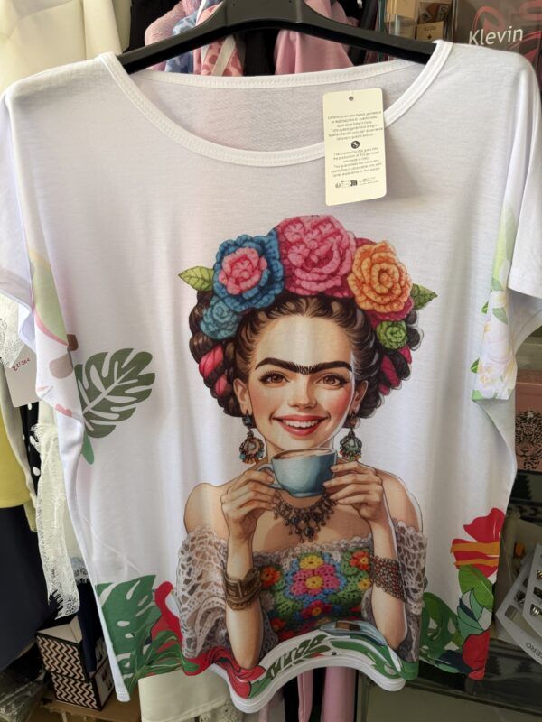 Camiseta Frida