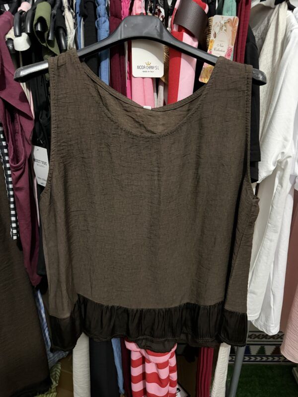 Blusa tipo lino marrón